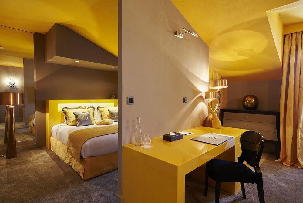 Le Stelsia Resort Saint-Sylvestre-sur-Lot Екстер'єр фото